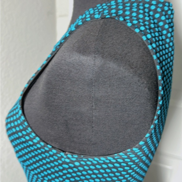 41 Hawthorn Blue and Black Patterned Midi Dress - Picture 4 of 7